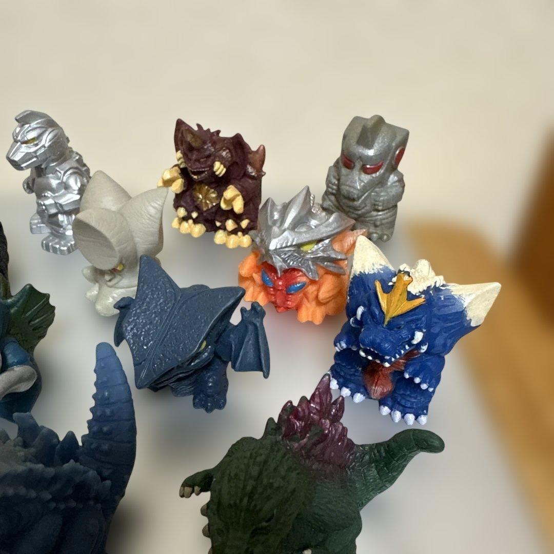 【レア・美品】ゴジラ ガメラ他　総進撃 指人形 23体セット