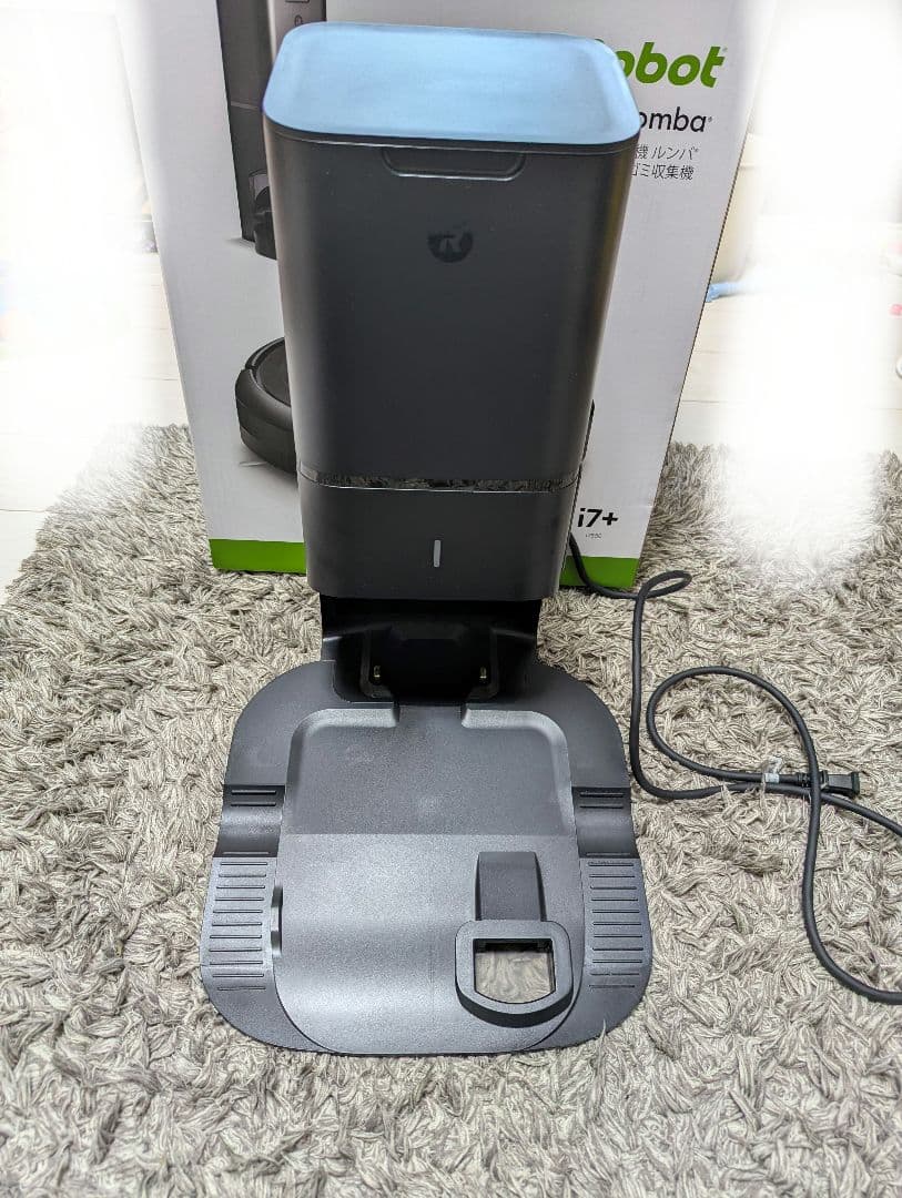 【ジャンク】ルンバ i7+ セット（自動ゴミ収集機 クリーンベース付）元箱あり