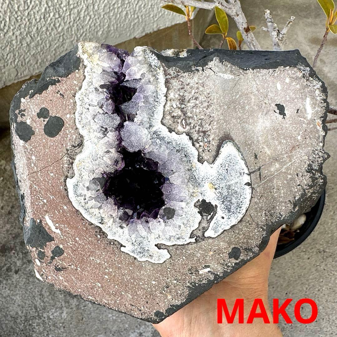 M1910☆アメジストドーム3.6Kg☆ウルグアイ産☆天然石　原石☆N60206