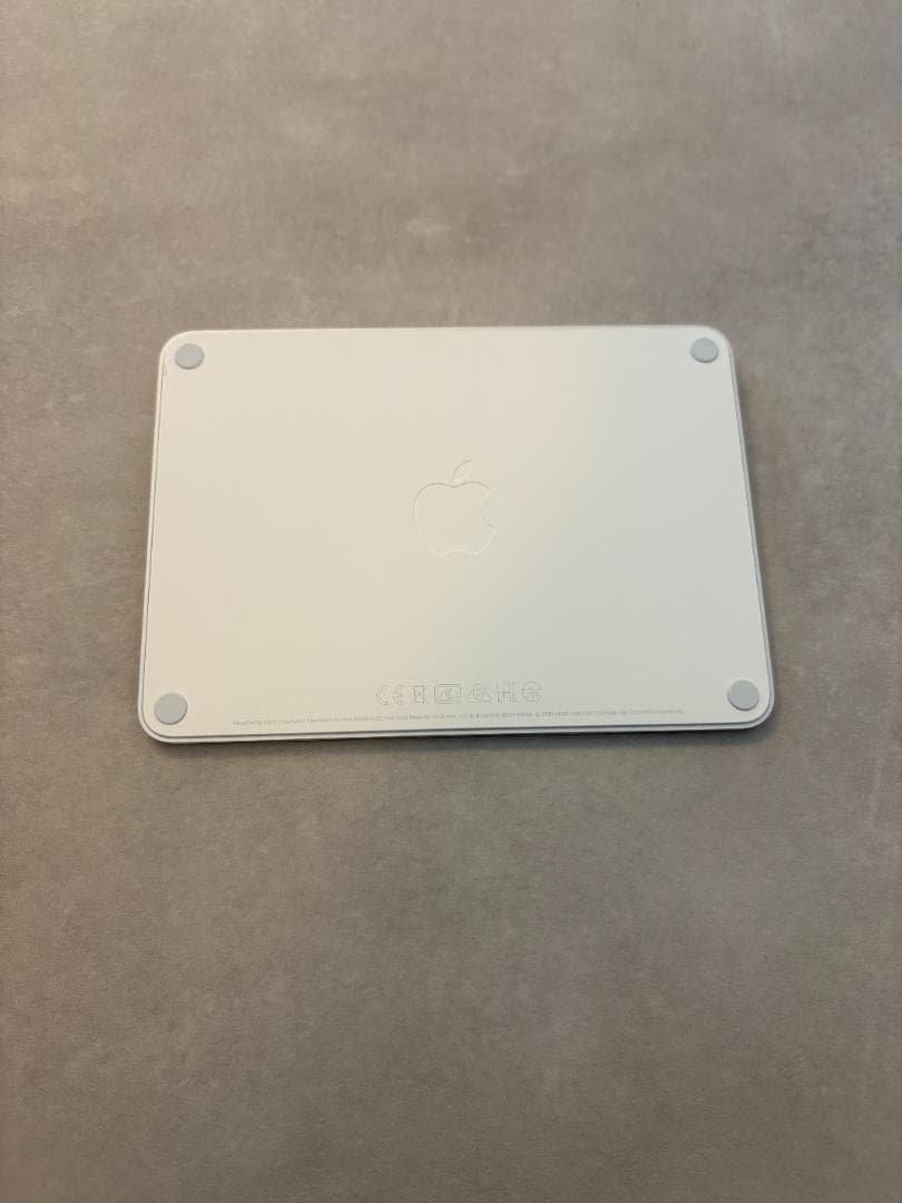 Magic Trackpad 2 ホワイト本体 元箱付き　MK2D3ZA
