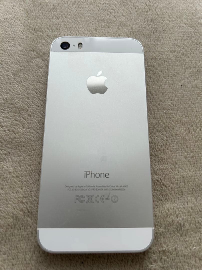 iPhone 5s Silver 32 GB 本体のみ 動作確認済み