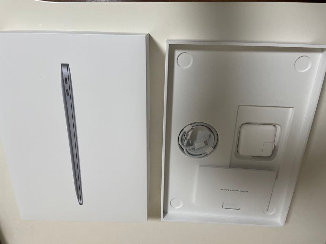 MacBook Air スペースグレー (2020 M1) 16GB/256GB