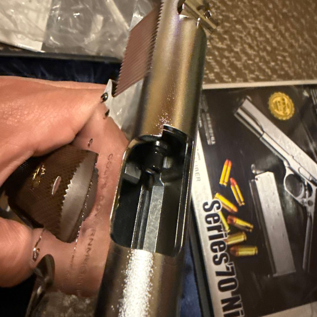 東京マルイ　ガバメントニッケルフィニッシュ