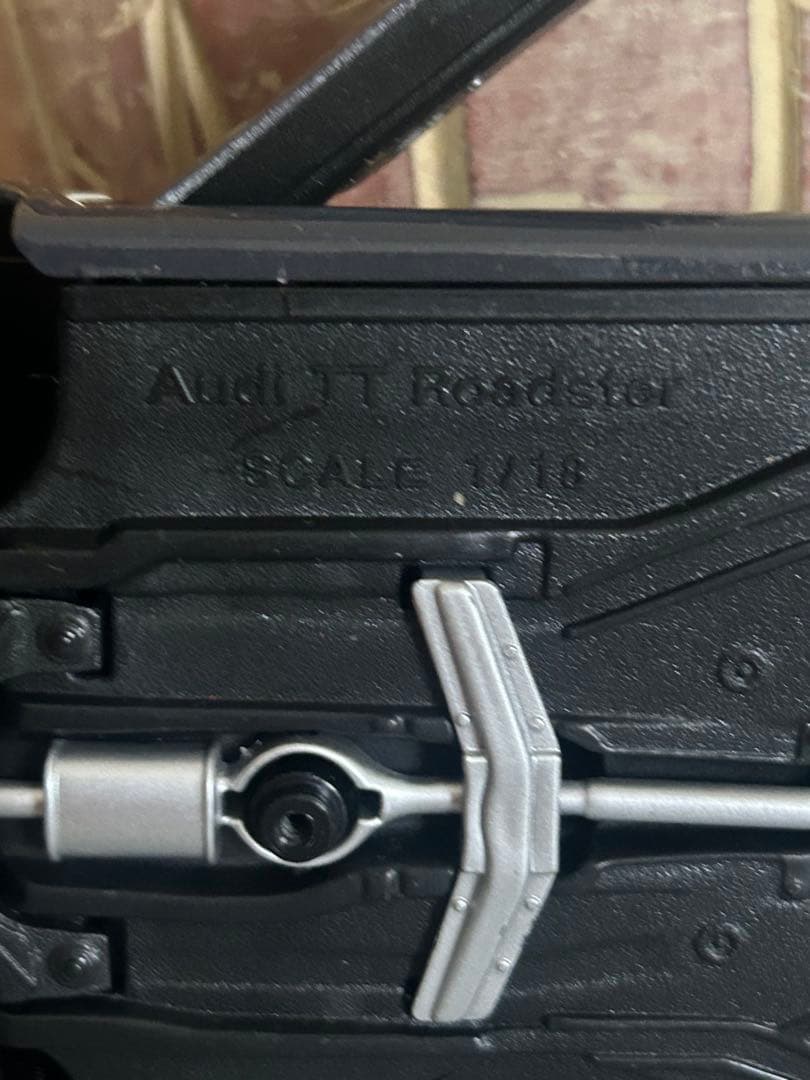 Maisto（マイスト）製の1/18スケール アウディ TT ロードスター