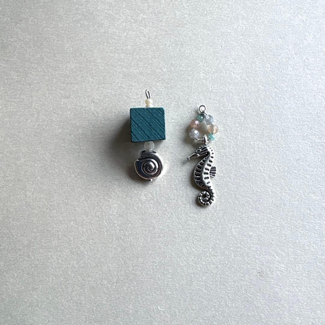 no.121 日長の海　巻貝とタツノオトシゴ