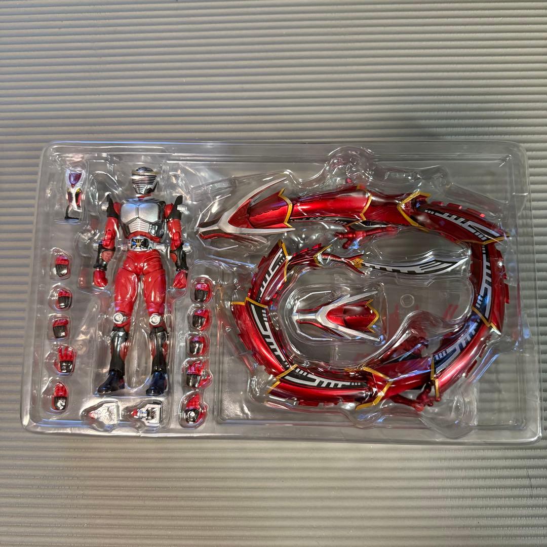 S.H.フィギュアーツ仮面ライダー龍騎&ドラグレッダー