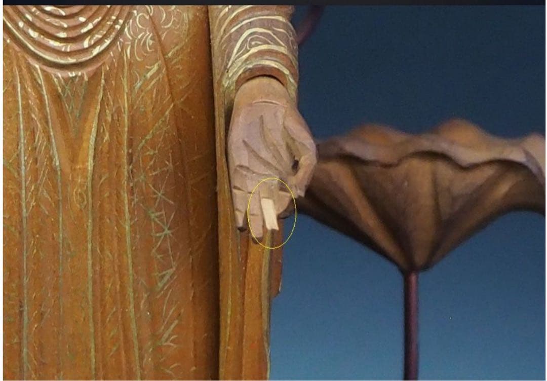 送料無料　時代物　柘植/黄楊　細密彫刻阿弥陀如来立像　高さ33.5ｃｍ