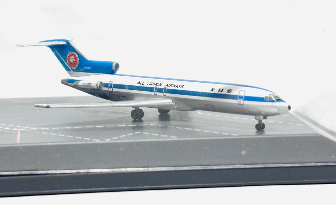 全日空商事 1/500 B727-200エプロンジオラマ NH50012
