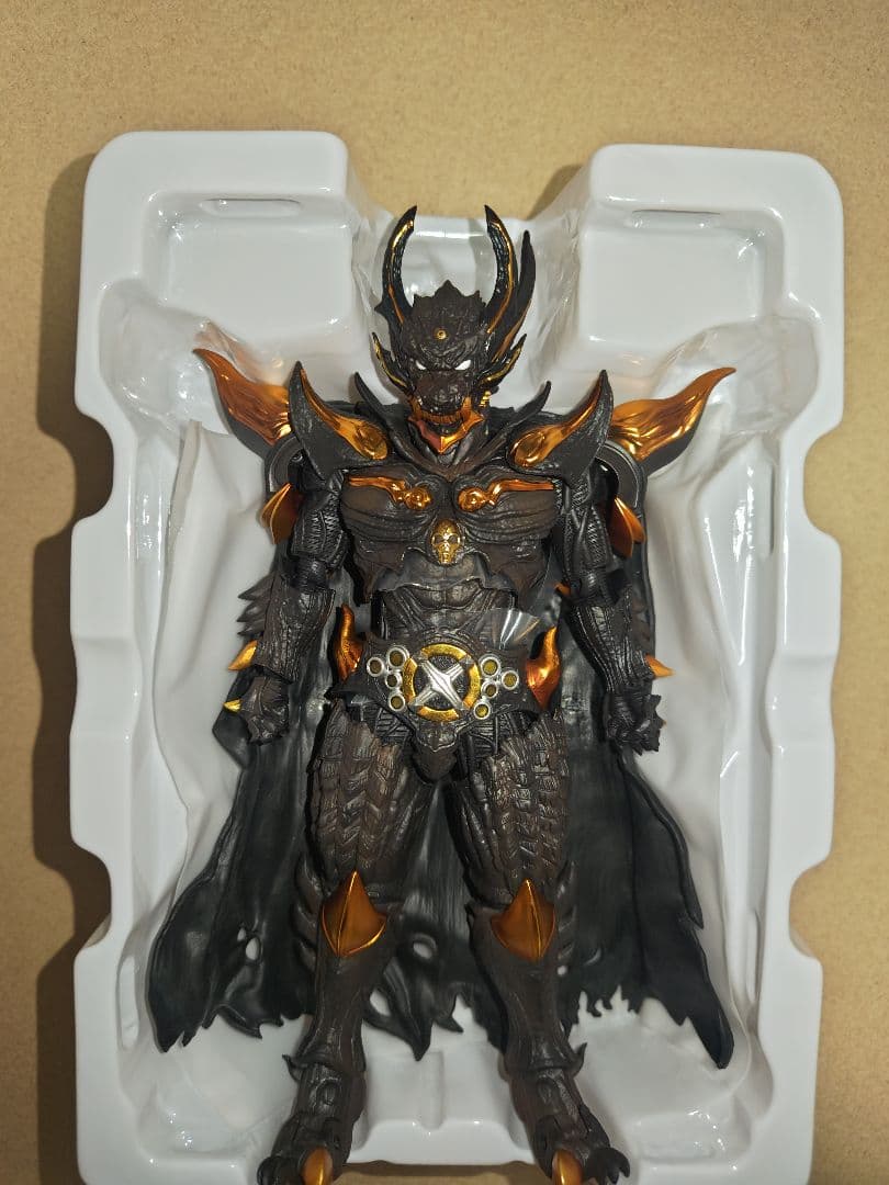 【箱無し説明書欠品】牙狼 S.H.Figuarts（真骨彫製法） 暗黒騎士キバ