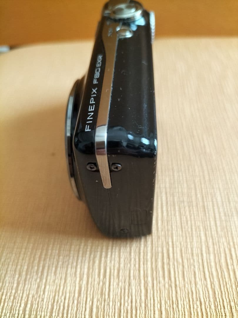 FinePix F80 EXR 動作確認済 バッテリー付き