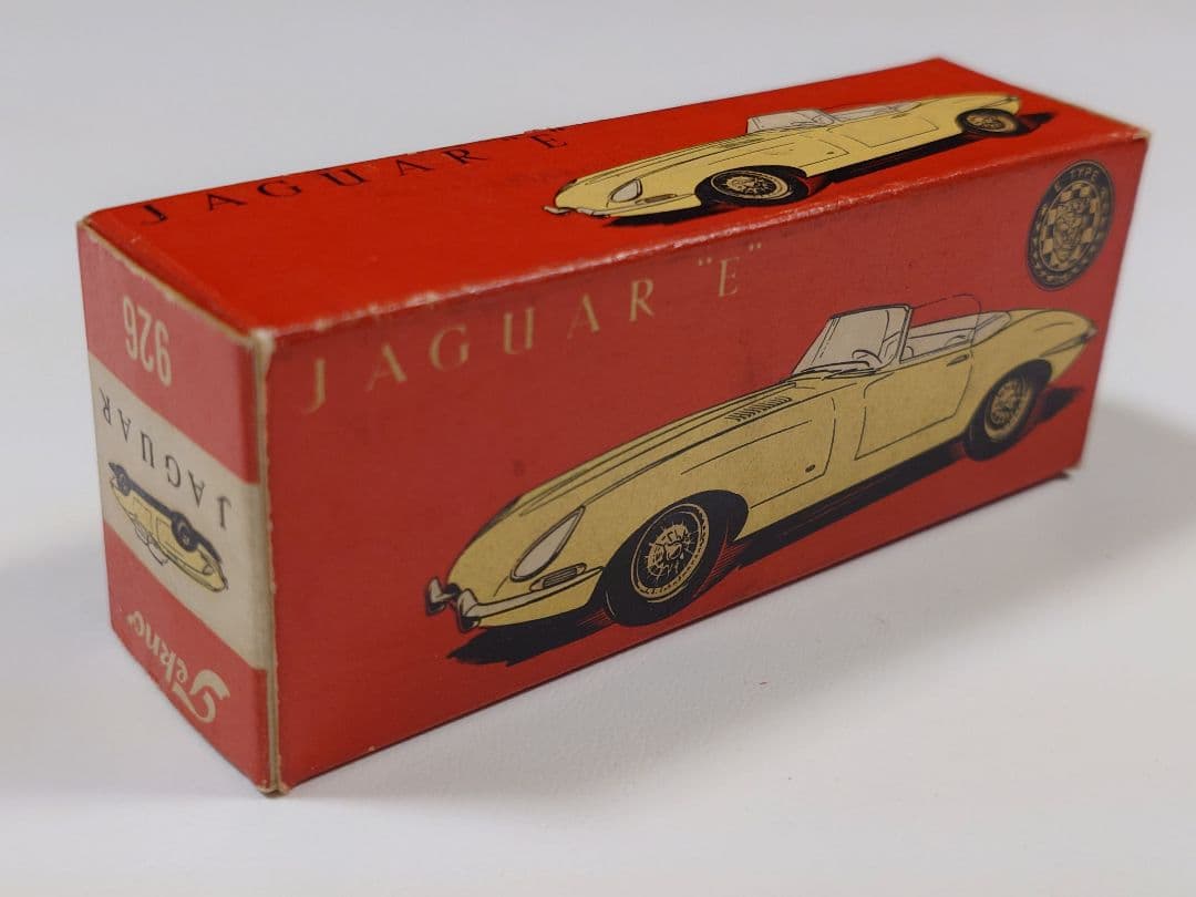 ミニカー TEKNO 926 JAGUAR E TYPE
