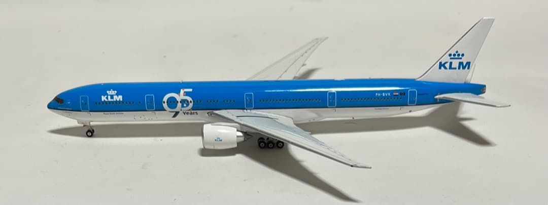 航空機・ヘリコプター KLM B777-306ER PH-BVK 95years