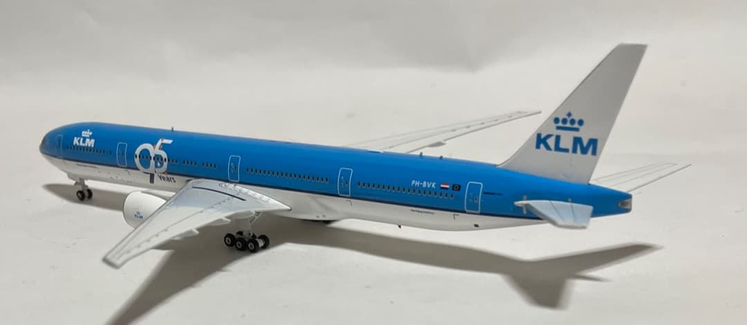 航空機・ヘリコプター KLM B777-306ER PH-BVK 95years