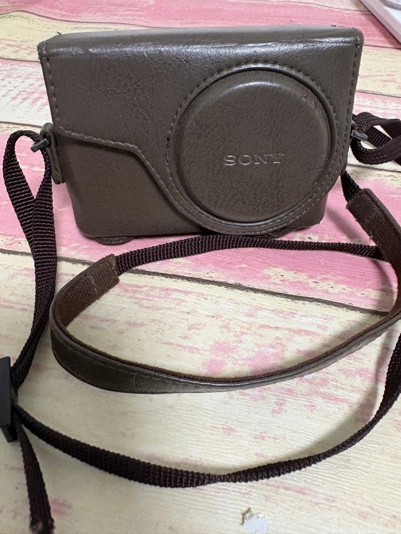 SONY Gシリーズ 20倍光学ズーム コンパクトカメラ　純正ケース付け