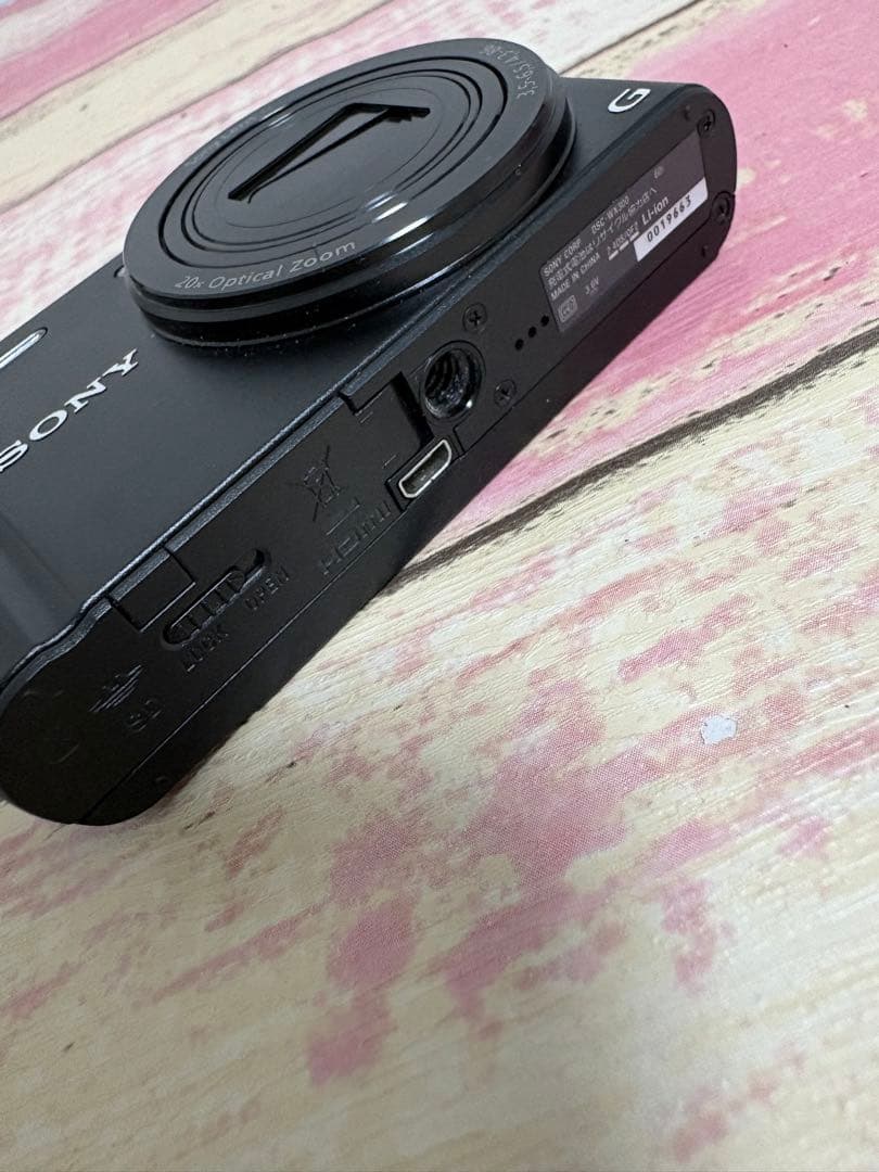 SONY Gシリーズ 20倍光学ズーム コンパクトカメラ　純正ケース付け