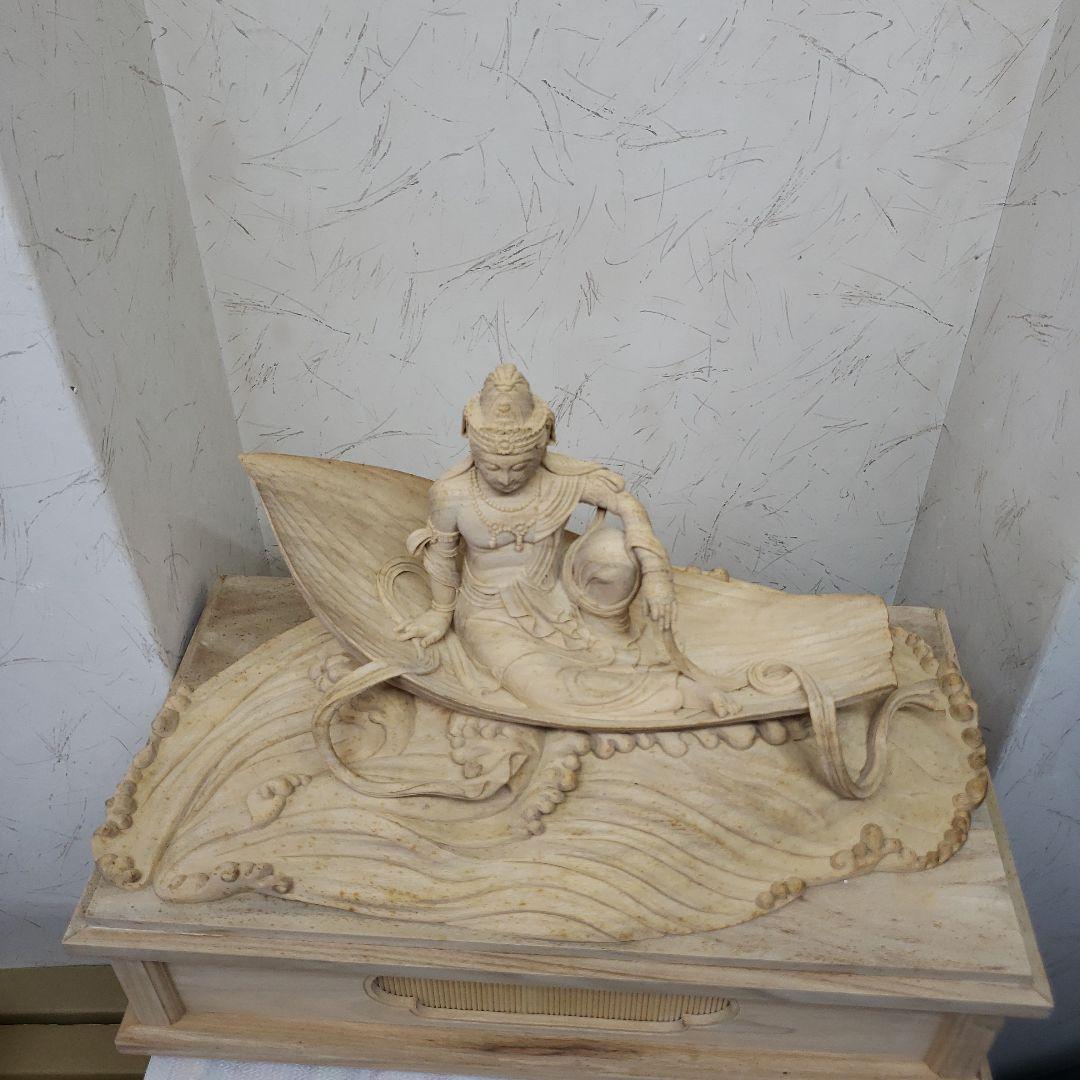 蔵出し特価　希少仏像　上彫り★楠材 一葉観音菩薩坐像★台付