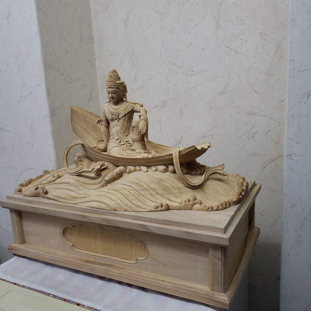蔵出し特価　希少仏像　上彫り★楠材 一葉観音菩薩坐像★台付