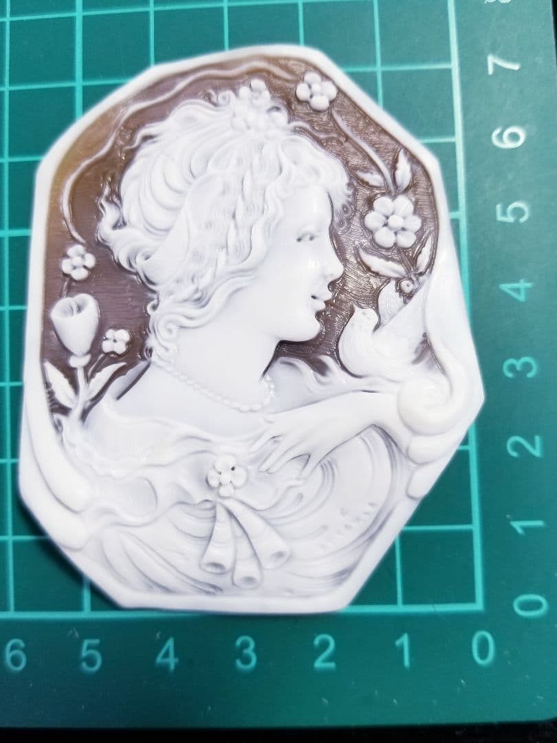 KS-986 天然シェルカメオルース　サイン有り