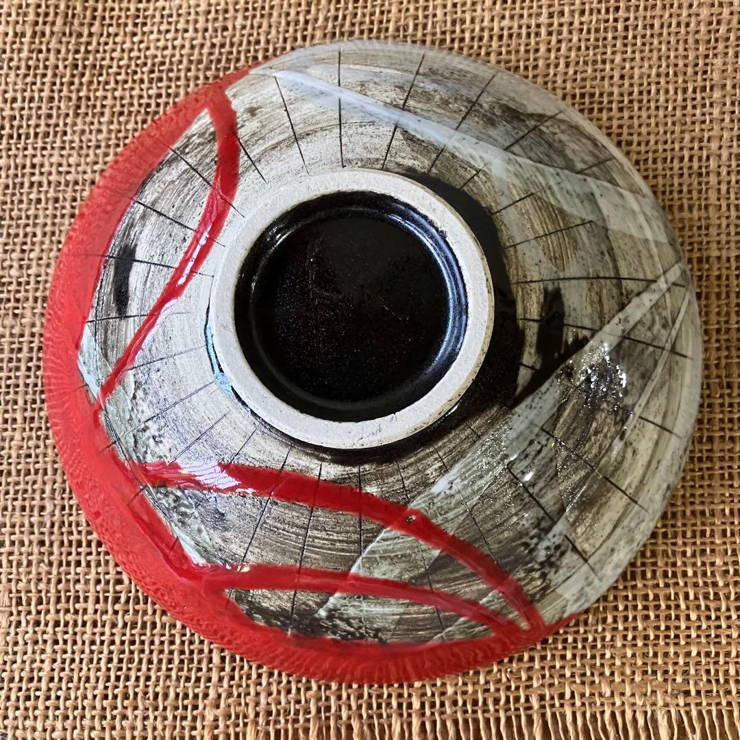 赤と白の陶器ボウル2個セット