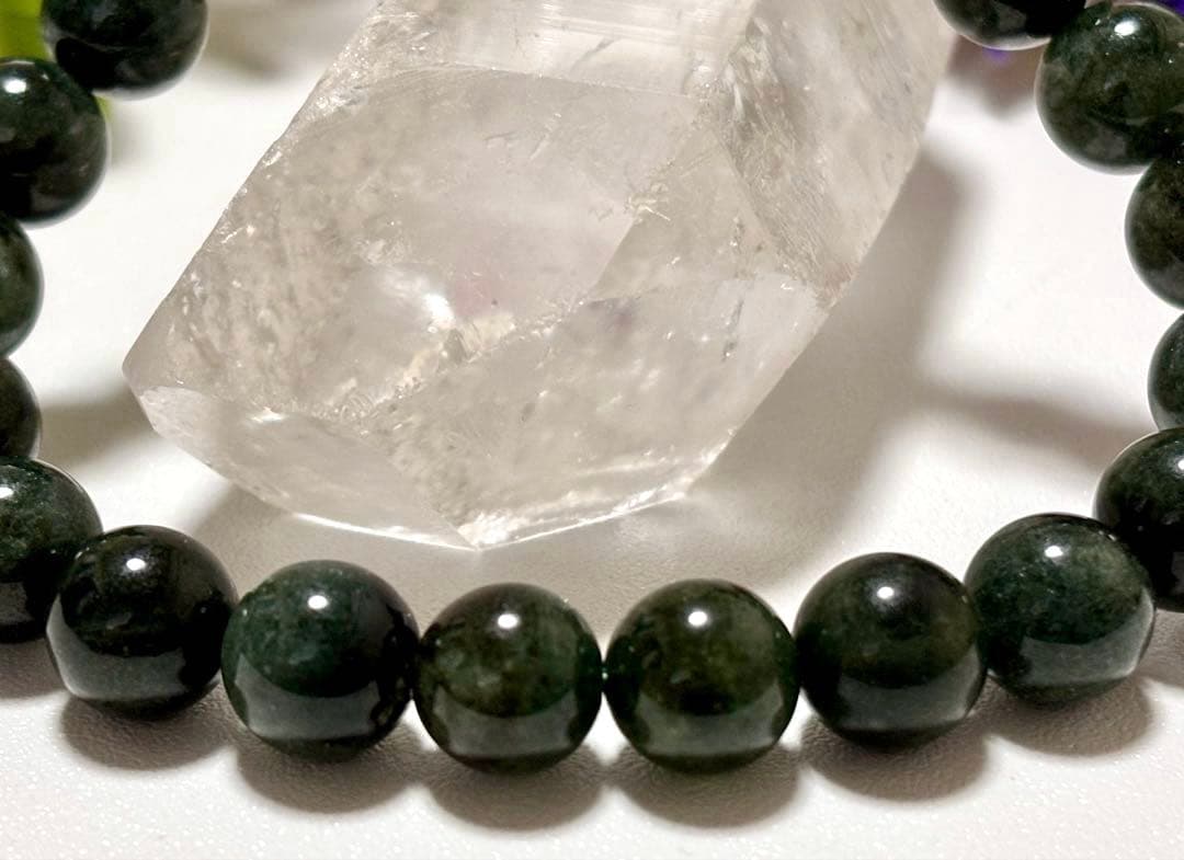 究極品質　神が創造した奇跡の緑　エバーグリーンガネッシュヒマール水晶　9.3㎜