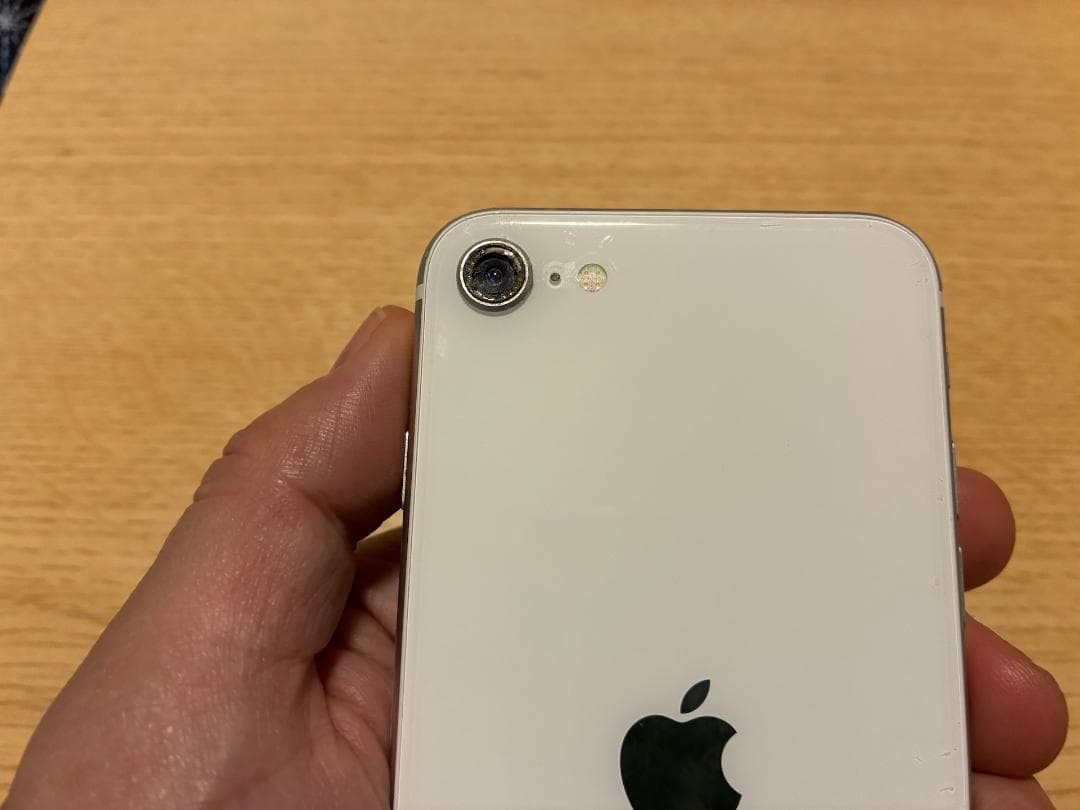 【ジャンク品】iPhone se 第２世代　64G