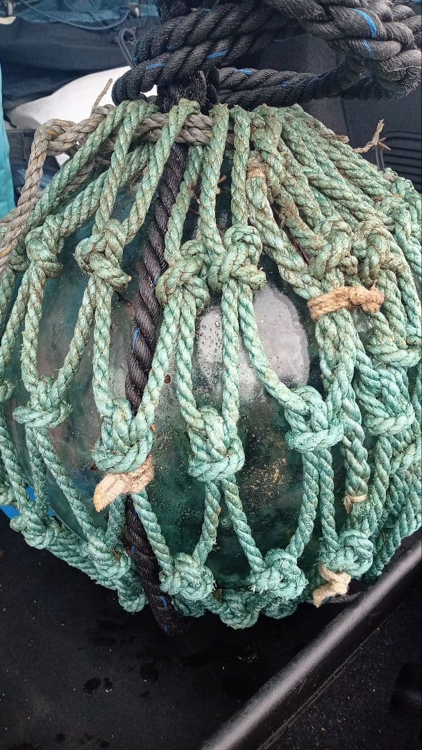 海からの贈り物(ガラス浮き球)