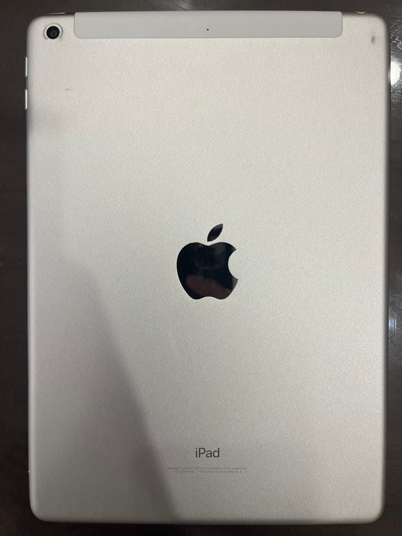 M*O様 Apple iPad 第5世代 32GB シルバー