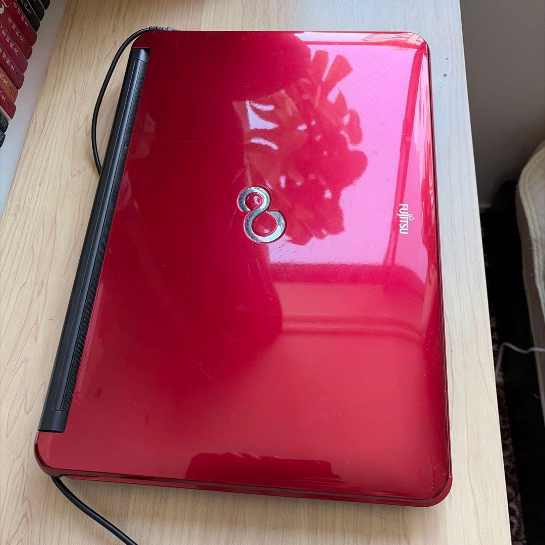 花谷　富士通 LIFEBOOK 赤色 ノートPC
