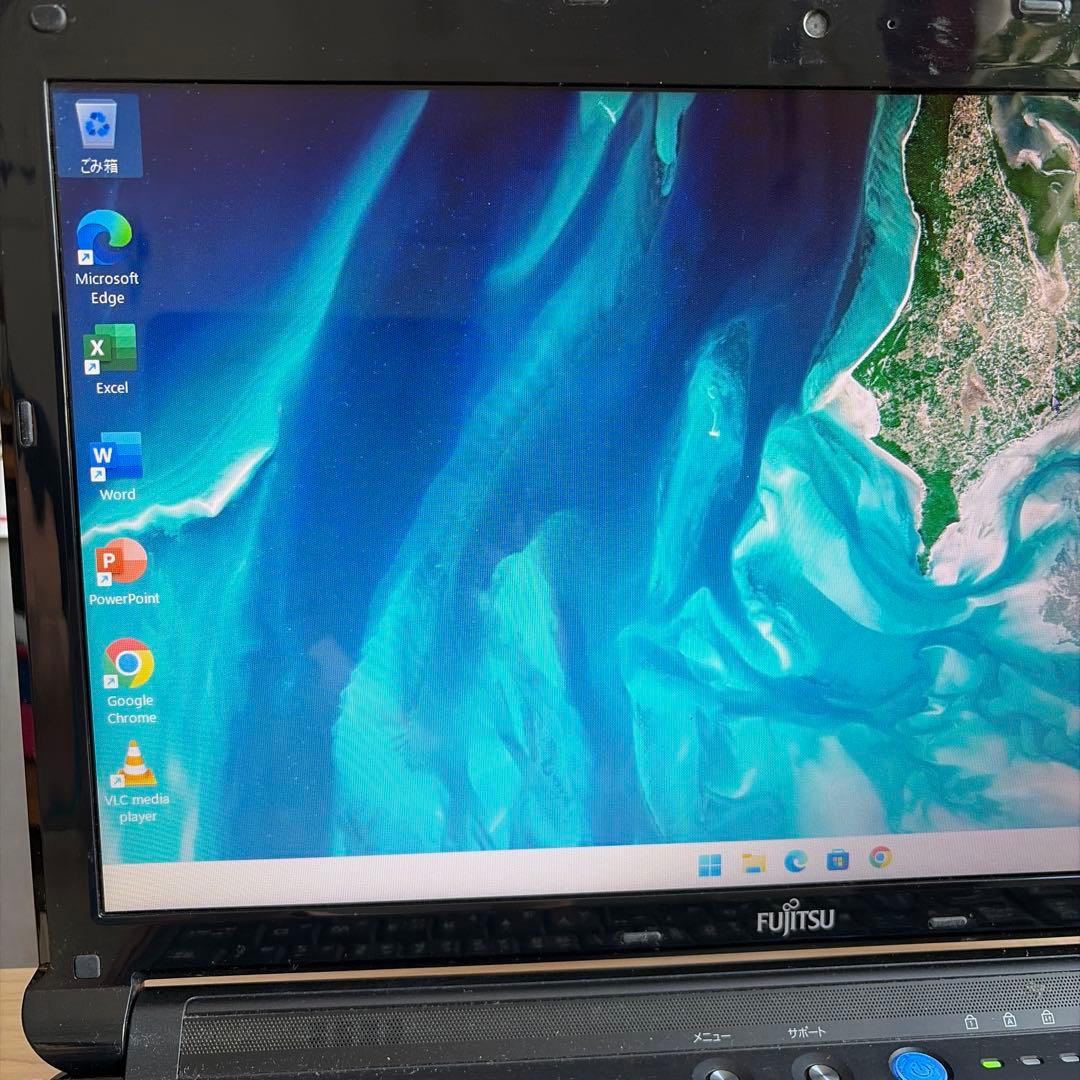 花谷　富士通 LIFEBOOK 赤色 ノートPC