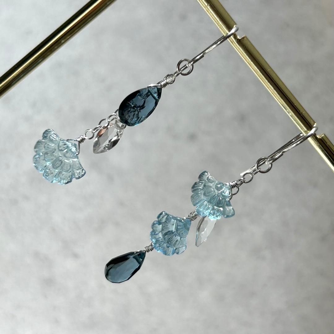 アクアマリン　フリルカービング　silver925　天然石ピアス