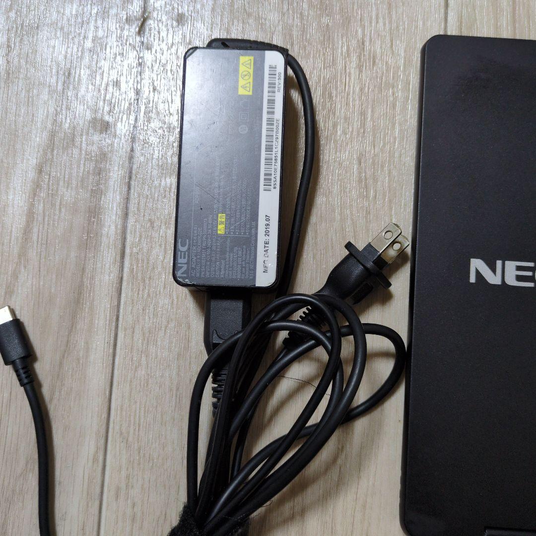 美品 コンパクトノートパソコン NEC 2019年製 第8世代i5 SSD搭載
