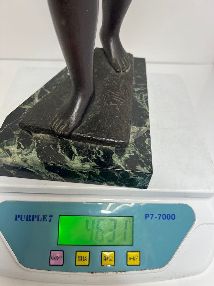 小森邦夫　在銘　ブロンズ　彫刻　4631g 高さ46.5cm
