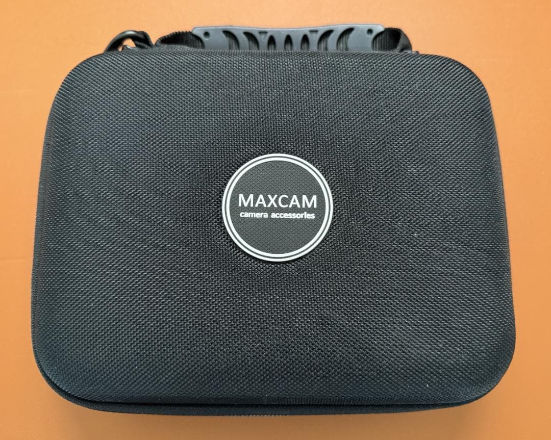 DJI Osmo Mobile 7P（ケース付き）