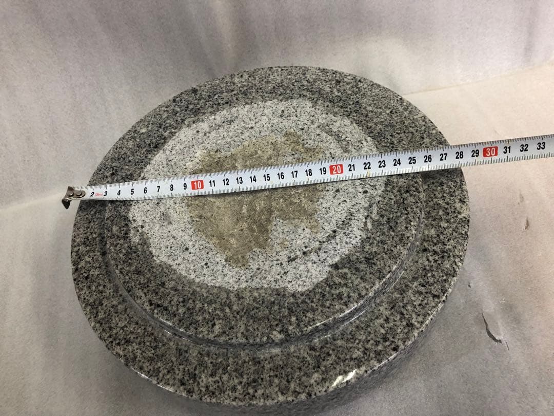 【御影石 丸型雨返し 下台 29cm】厚10cm 重厚感 古民家庭園