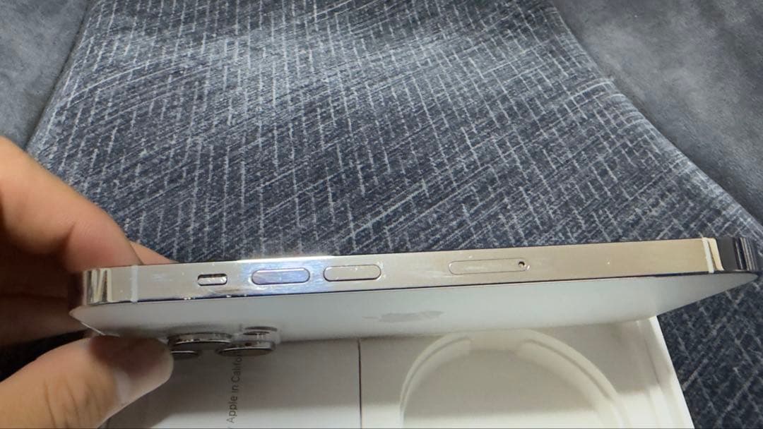 Apple iPhone 14 pro 256GB シルバー