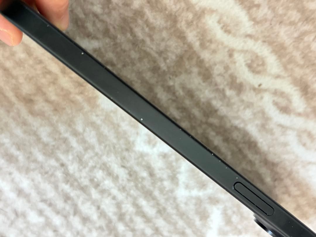 Apple iPhone 15プラス 128ギガ 黒 100% 細かい傷あり