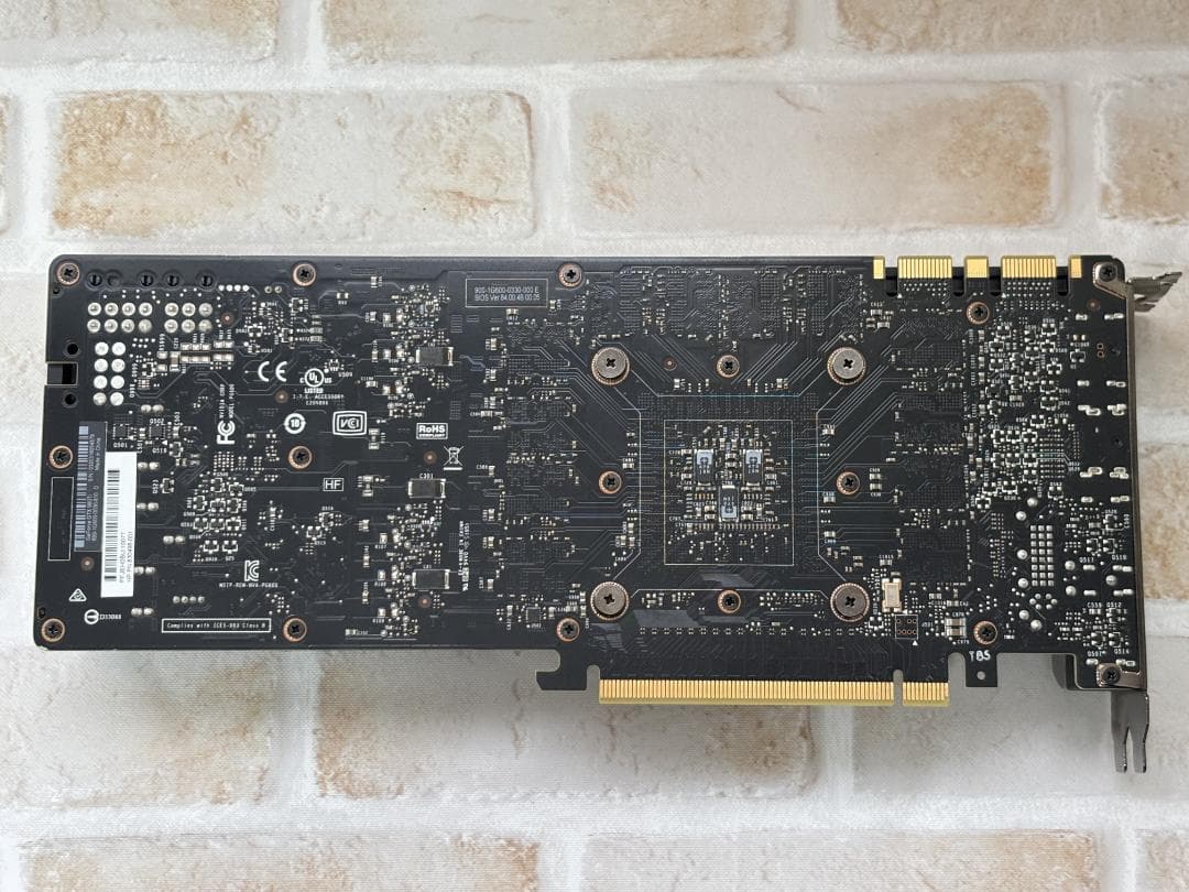 GeForce GTX 980 Ti リファレンスモデル