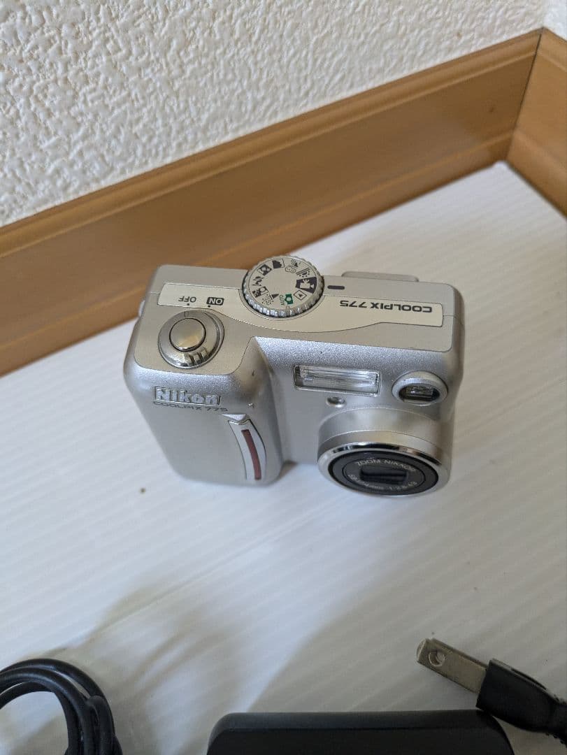 ニコン COOLPIX 775 デジカメ