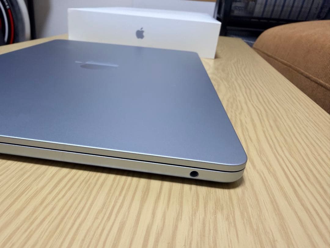 【ほぼ未使用】MacBook Air M4＋高品質ケース＆ロジクールマウス付き