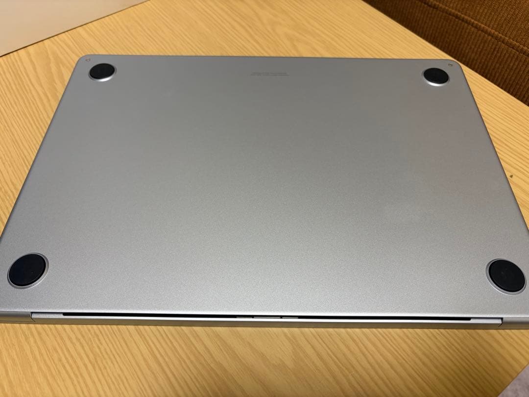 【ほぼ未使用】MacBook Air M4＋高品質ケース＆ロジクールマウス付き