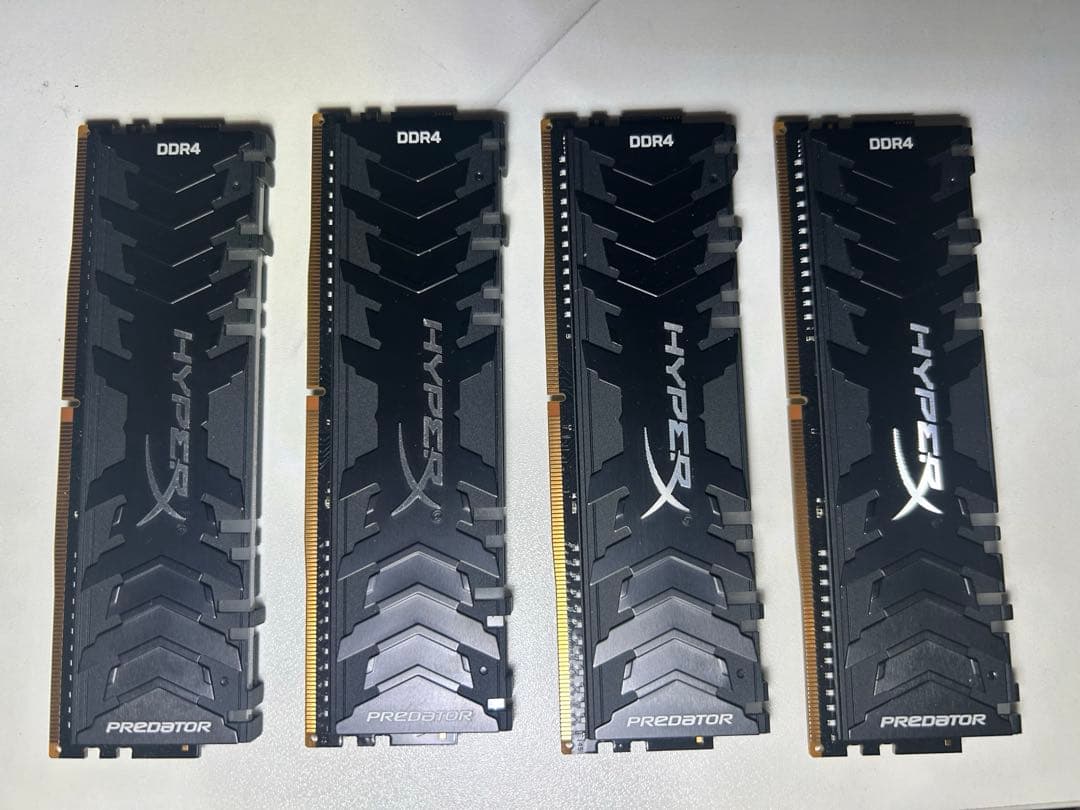 美品/4枚セット HyperX Predator DDR4-3200 32GB