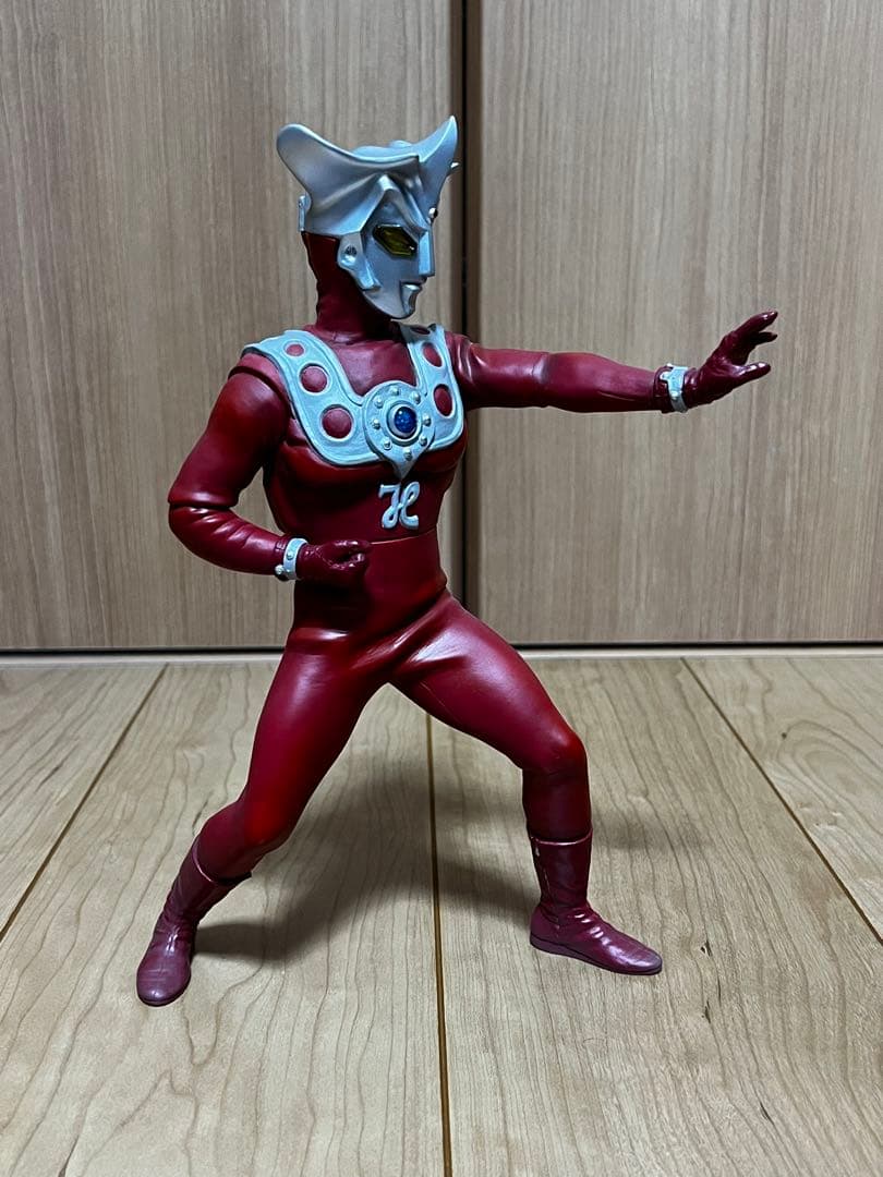CCP ウルトラマンレオ ハイグレードver 発光ギミック付き