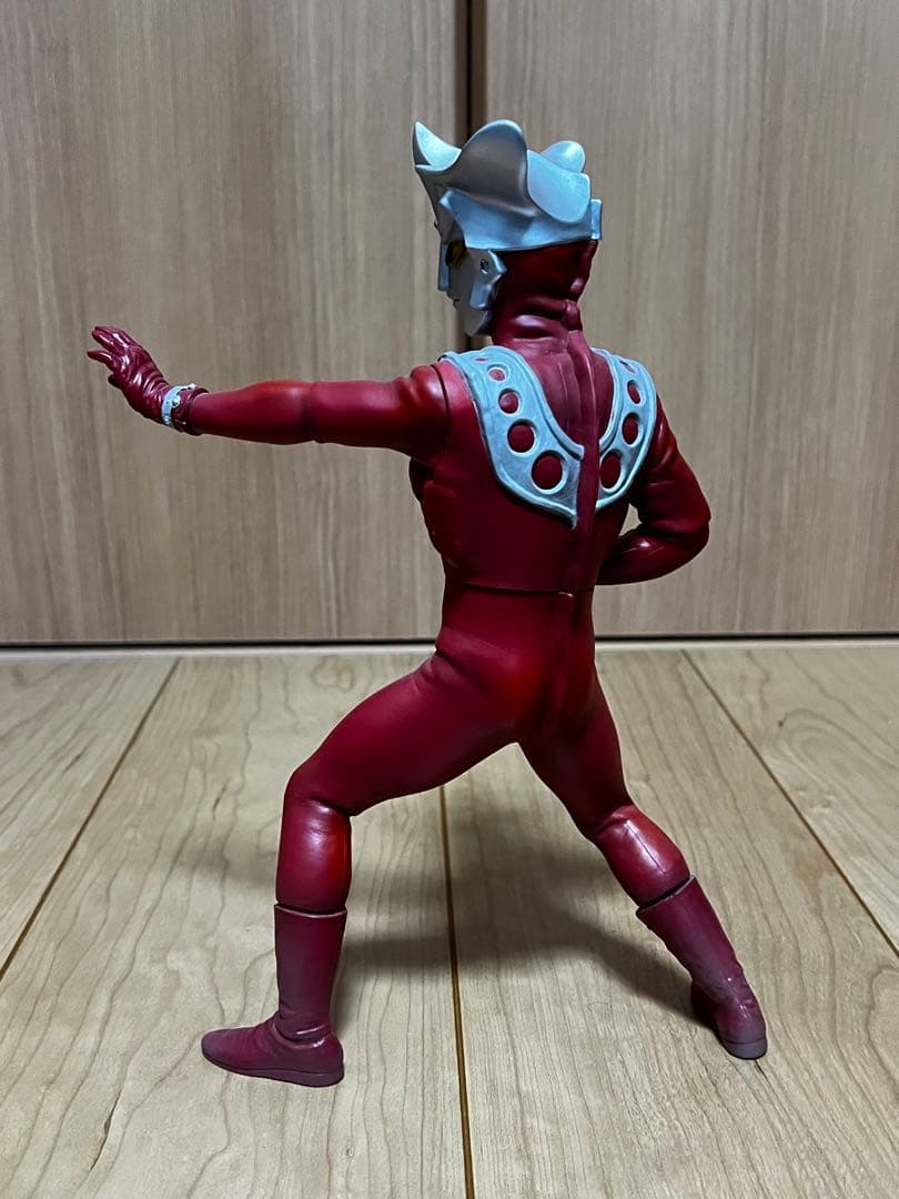 CCP ウルトラマンレオ ハイグレードver 発光ギミック付き