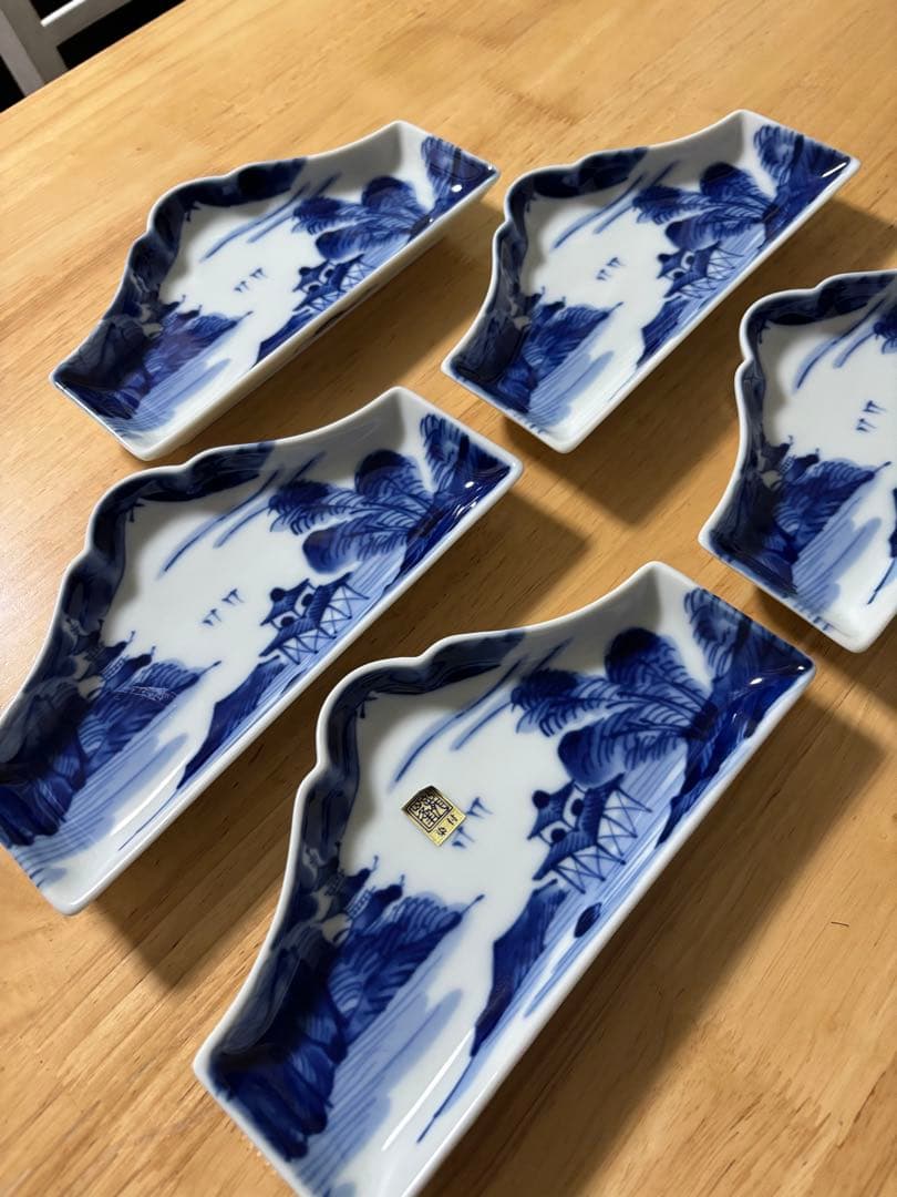 三洋陶器　龍峰窯　染付山水　富士形皿　富士山　三峰形　変形皿　龍峯