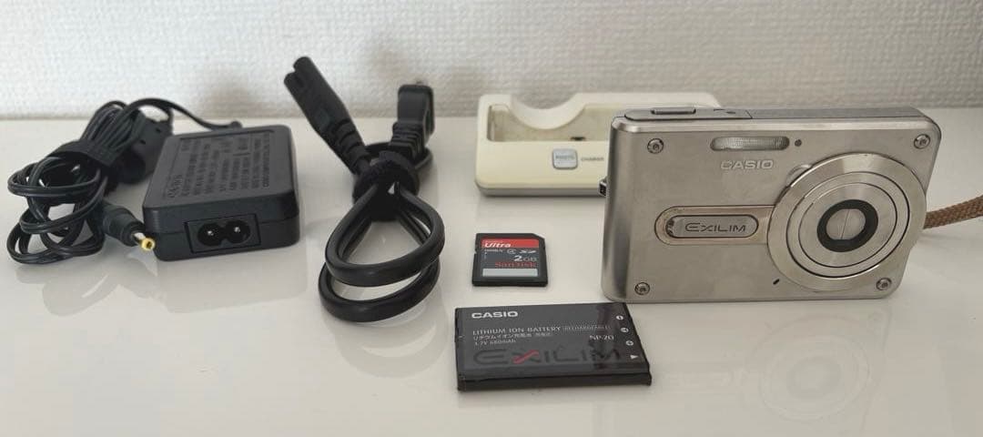 【K.k さん専用】CASIO EXILIM EX-S100コンデジ