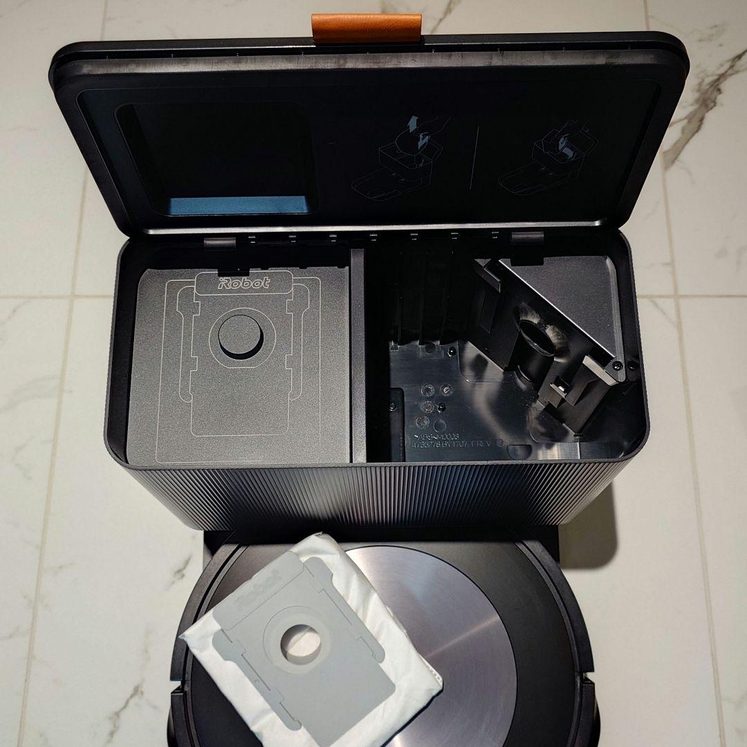 iRobot ルンバj7＋とブラーバジェットm6／本体 充電ステーション 付属品