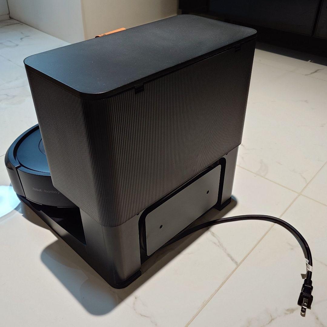 iRobot ルンバj7＋とブラーバジェットm6／本体 充電ステーション 付属品