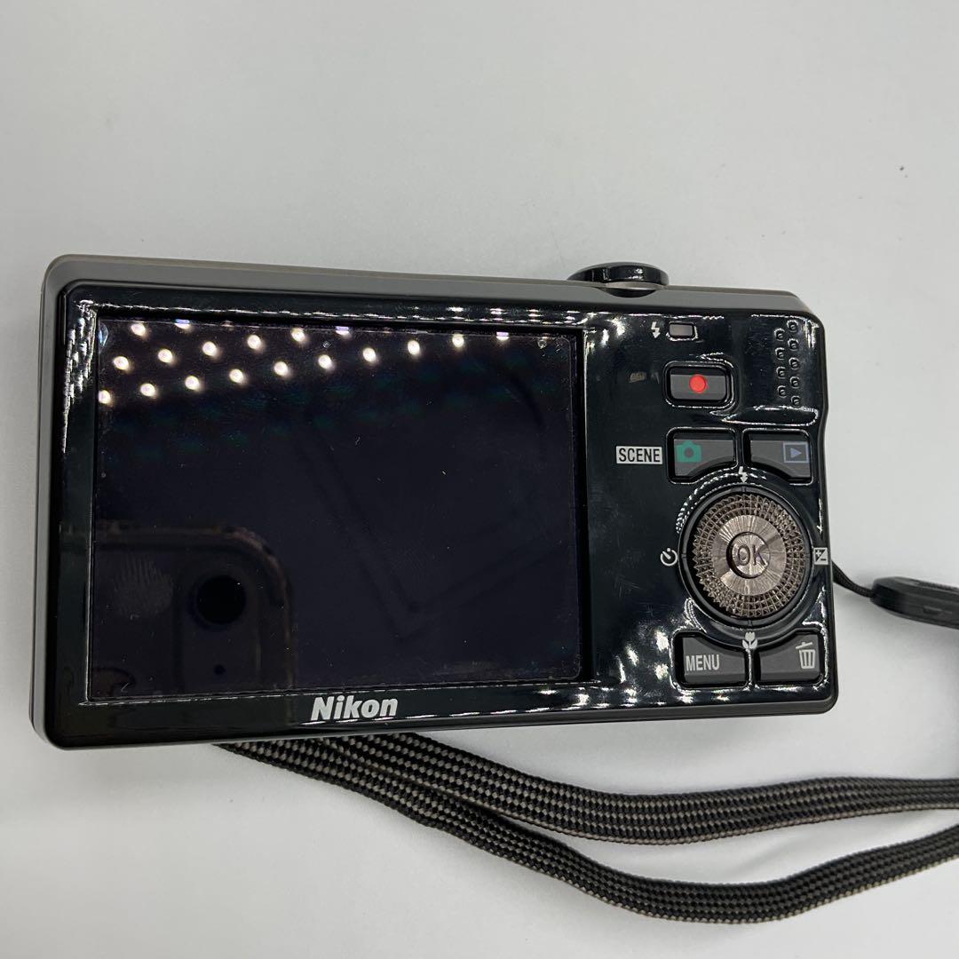 M359 Nikon COOLPIX S6000 14.2MP デジタルカメラ