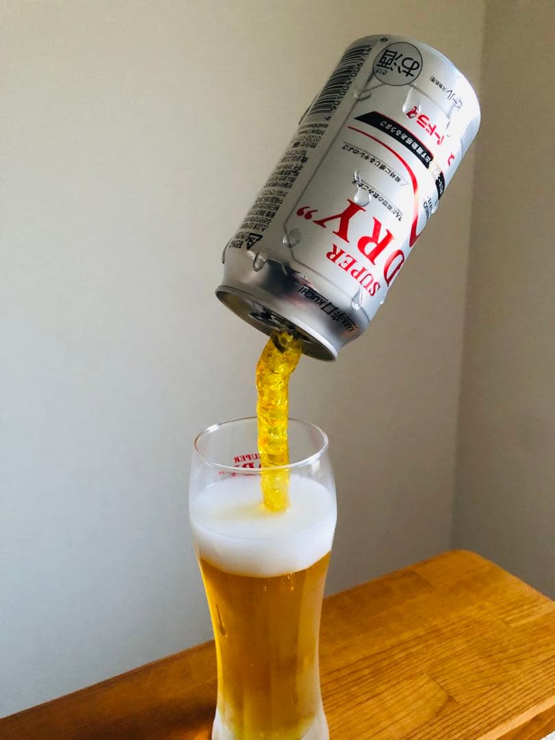 ⭐︎ROZE⭐︎　持ち上げビール　アサヒスーパードライ　麒麟一番搾り　水滴付き