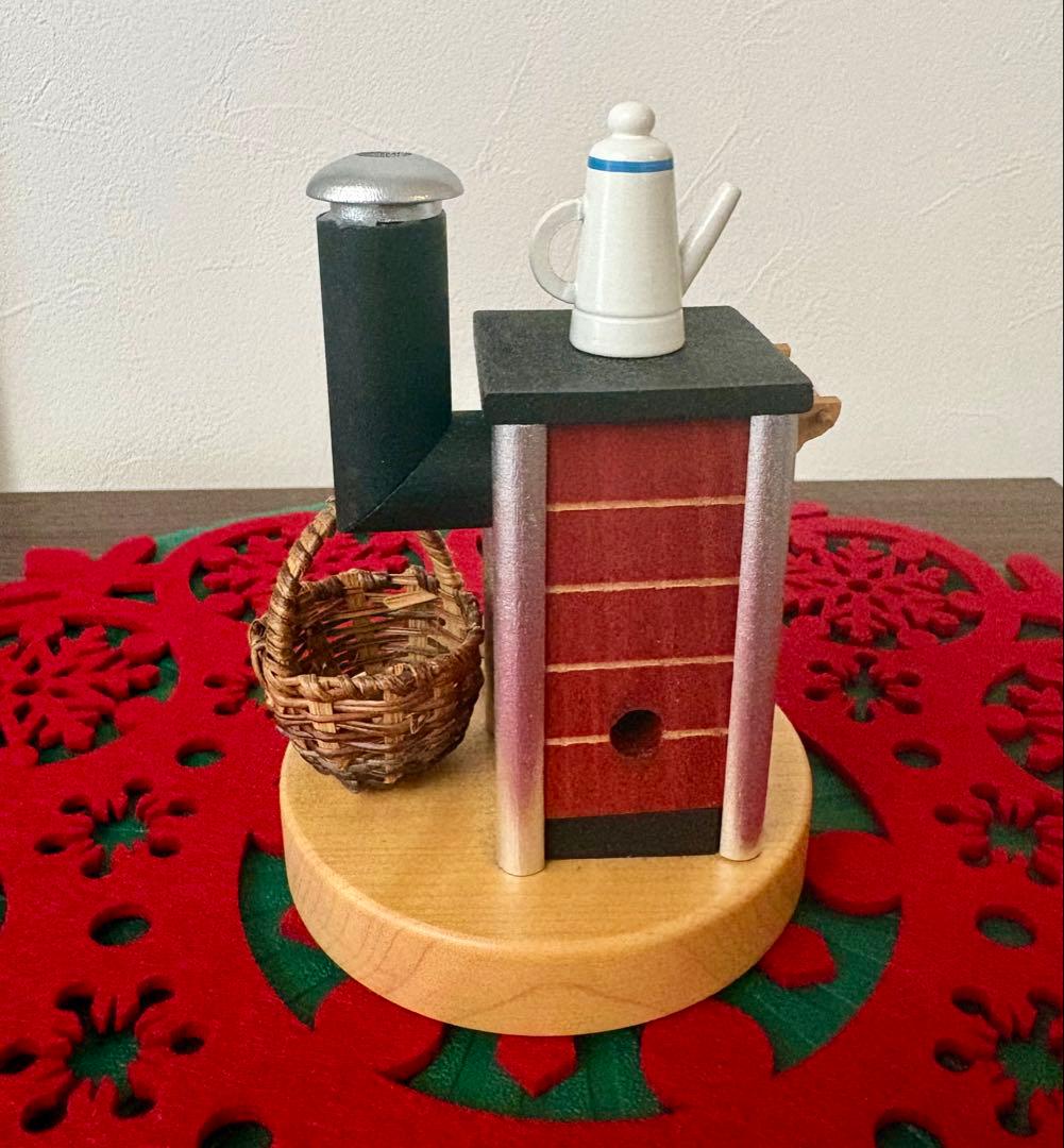 ドイツ製　木製煙出しストーブ型置物　クリスマス